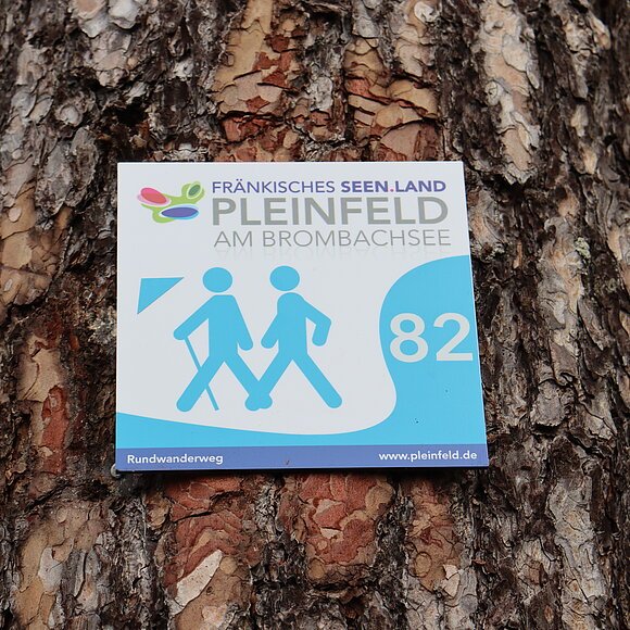 Wanderwegschild 82 Schild Weg 82